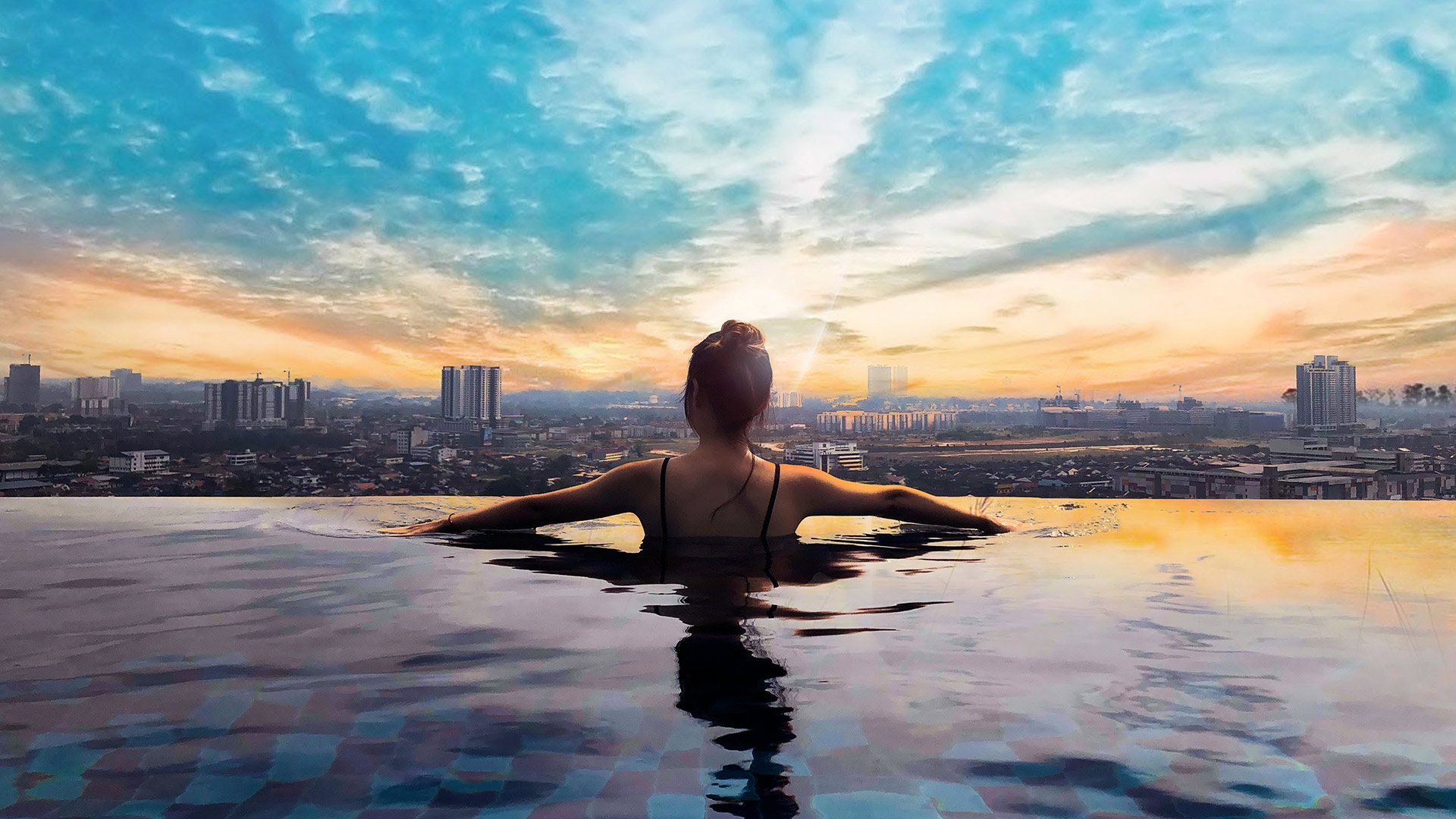 Relaxen im Pool im Best Wellness Hotel