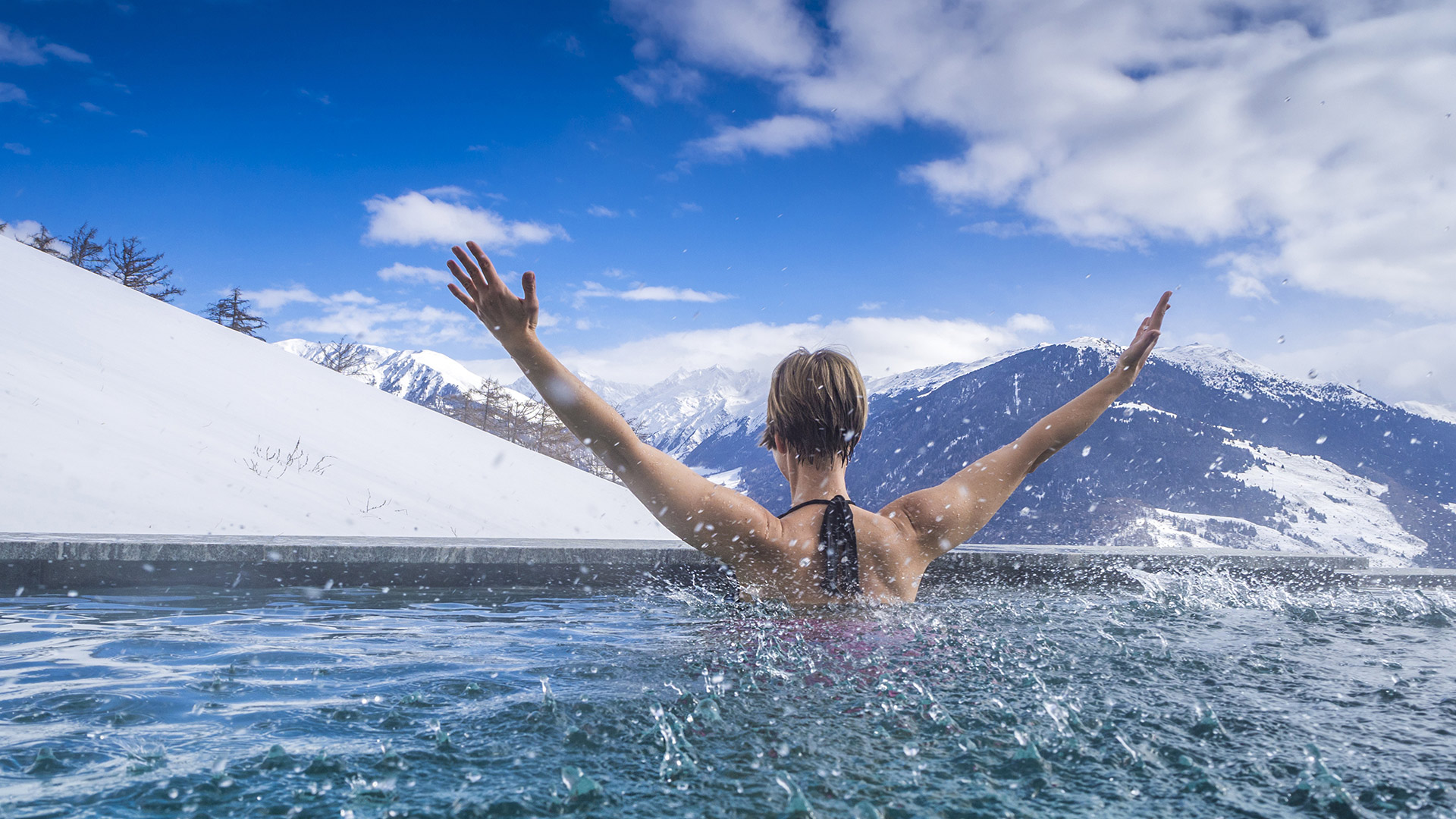 Enspannen im Pool im Best Wellness Hotel
